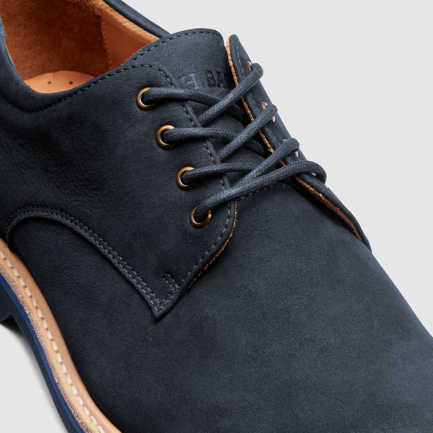 MENS PASADENA BUCK