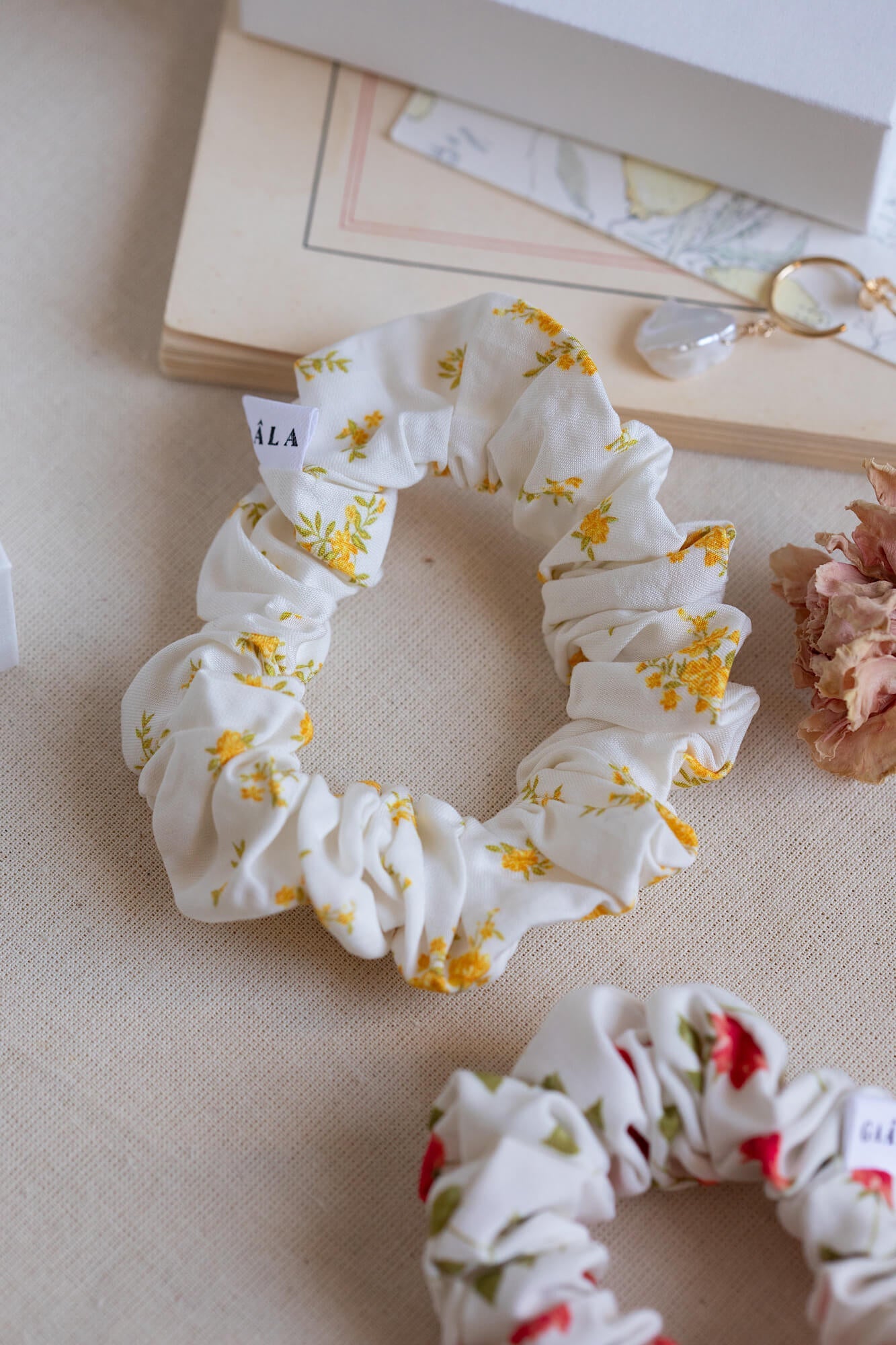 Zoe Scrunchie