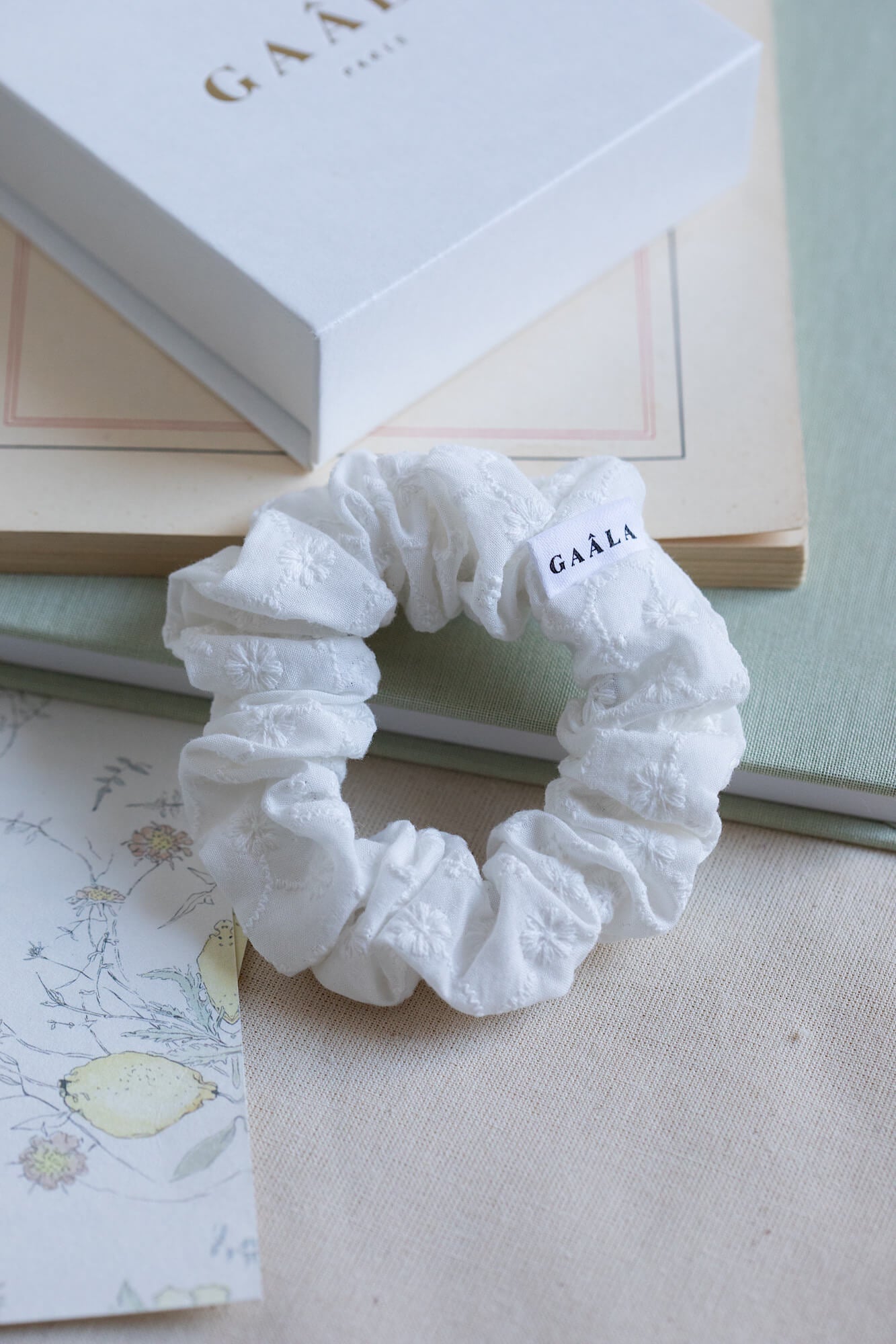 Zoe Scrunchie