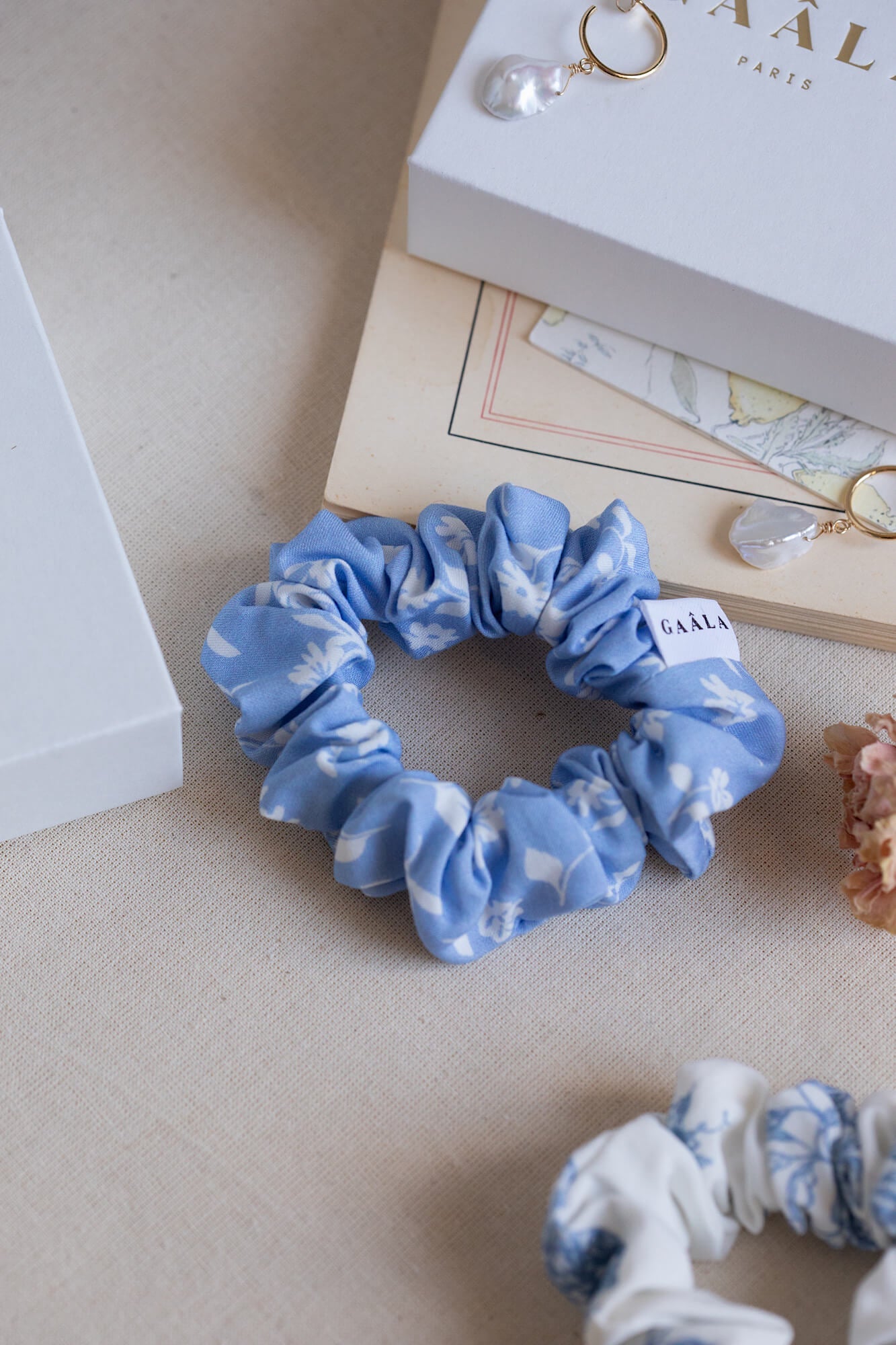 Zoe Scrunchie